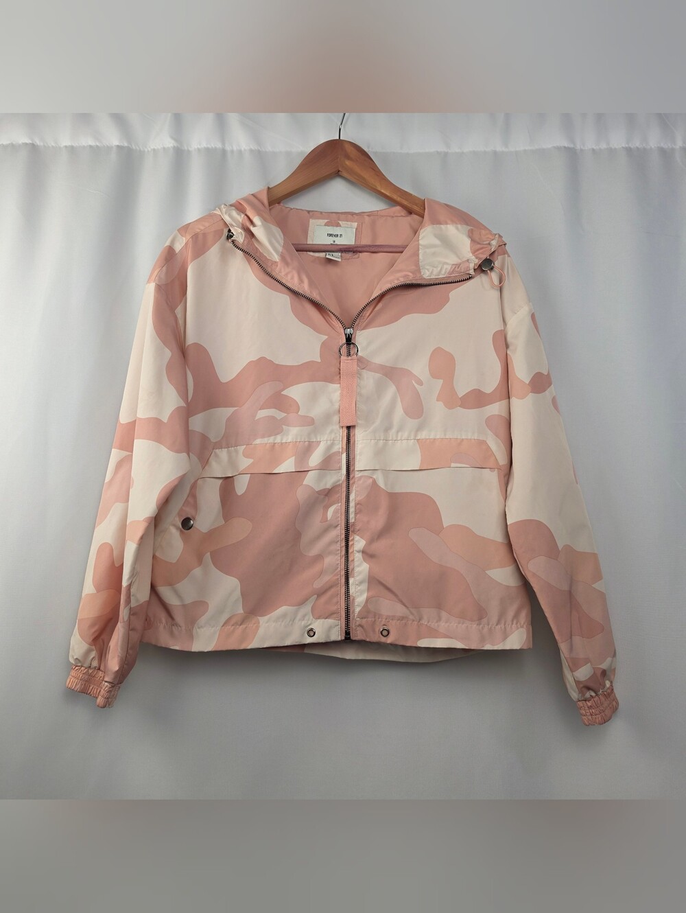 Forever 21 Pink Camo Hooded Windbreaker Jacket Small Y2K Streetwear